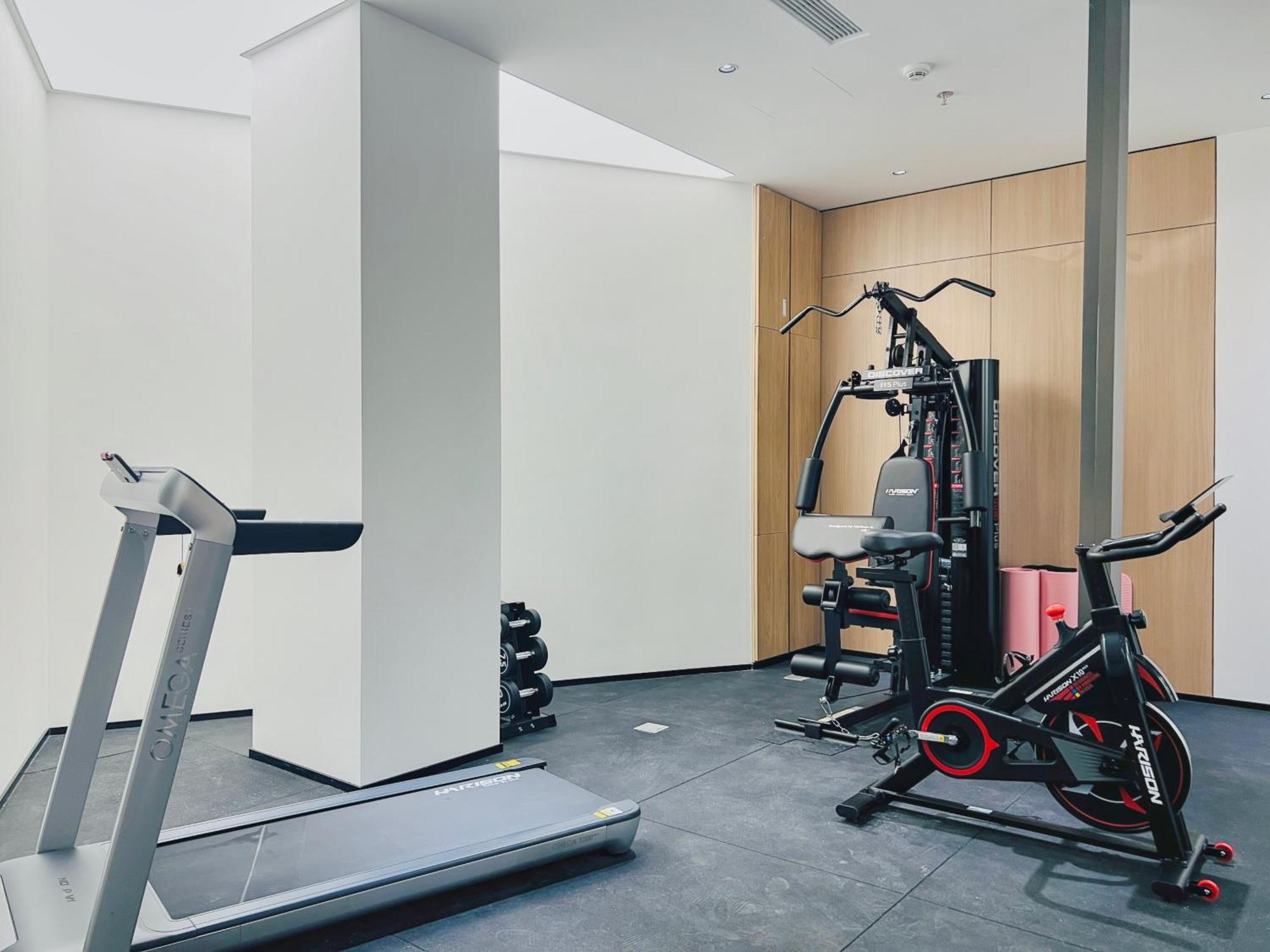 Dayin Garden Hotel -Near People'S Square & Nanjing Road-Large Social Area -Bar -Cafe -Gym -Free Laundry Luggage Storage -24H Front Desk-English Service Sanghaj Kültér fotó